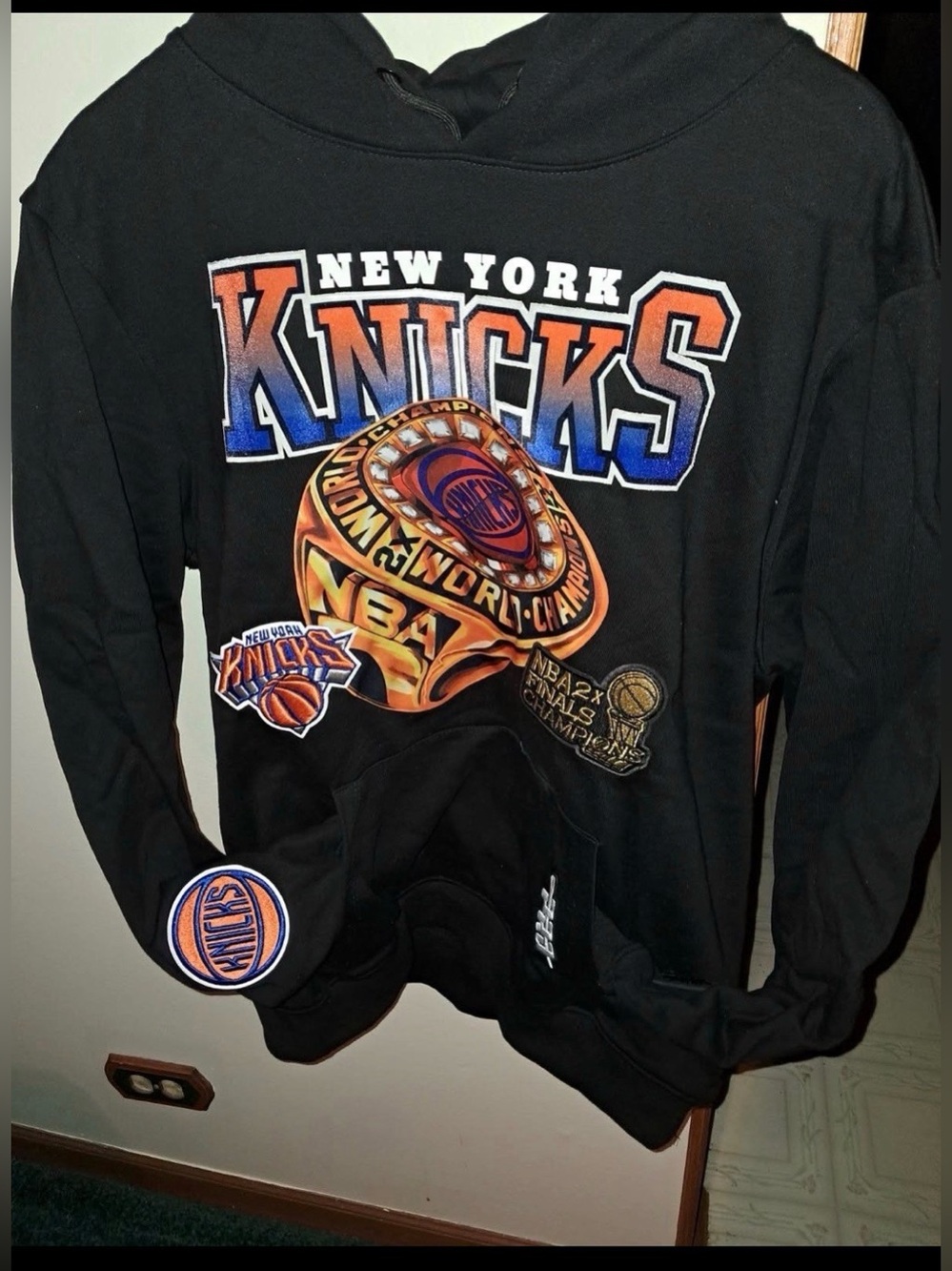 New York Knicks pro standard NBA champs hoody L